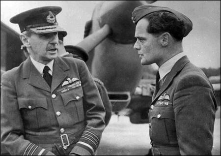 Air Marshal Hugh Dowding and Douglas Bader (1945)